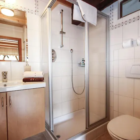 Beim Holzschnitzer-1 By Interhome アパート *